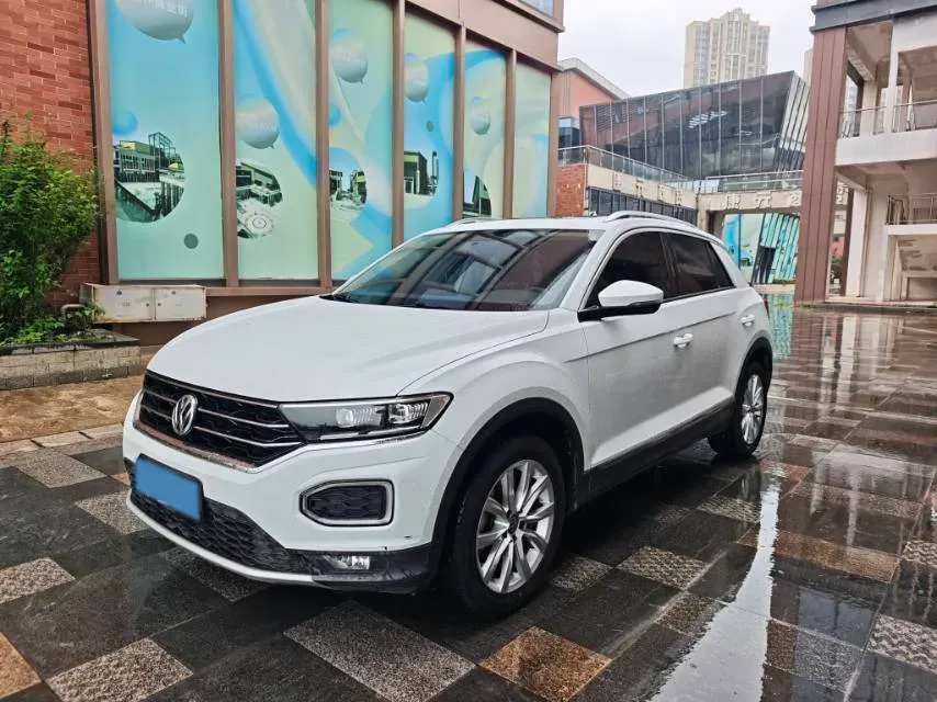 2019 Volkswagen T-Roc 1.4T 131HP L4 7DCT,autocango,china used car exporter,china ev exporter,chinese used car exporter,chinese used ev exporter
