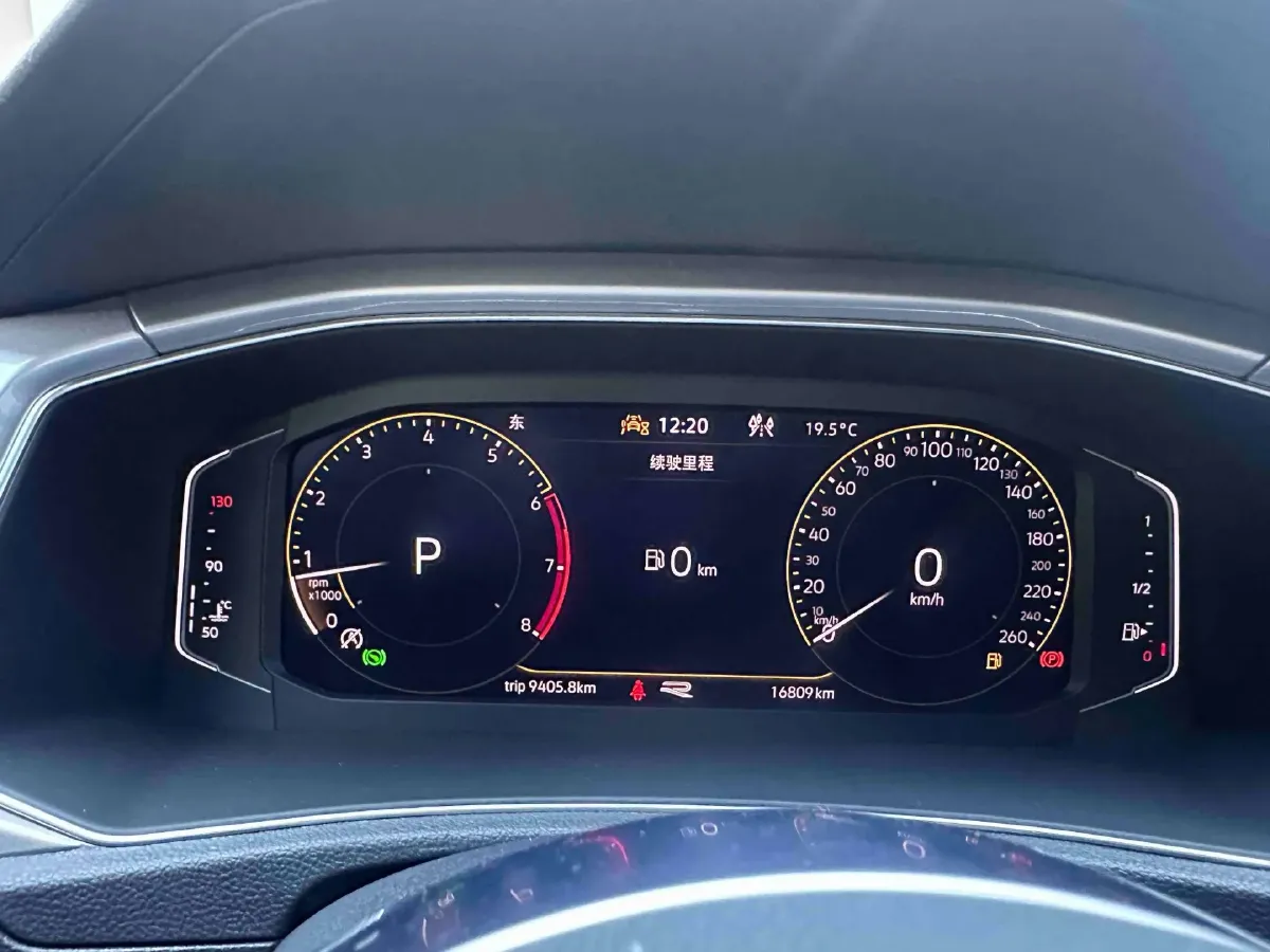 2022 Volkswagen T-Roc 1.4T 150HP L4 7DCT,autocango,china used car exporter,china ev exporter,chinese used car exporter,chinese used ev exporter