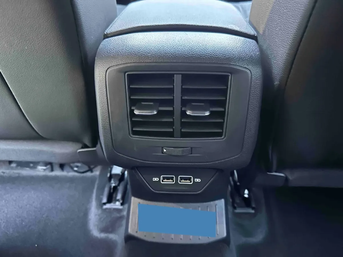 2022 Volkswagen T-Roc 1.4T 150HP L4 7DCT,autocango,china used car exporter,china ev exporter,chinese used car exporter,chinese used ev exporter