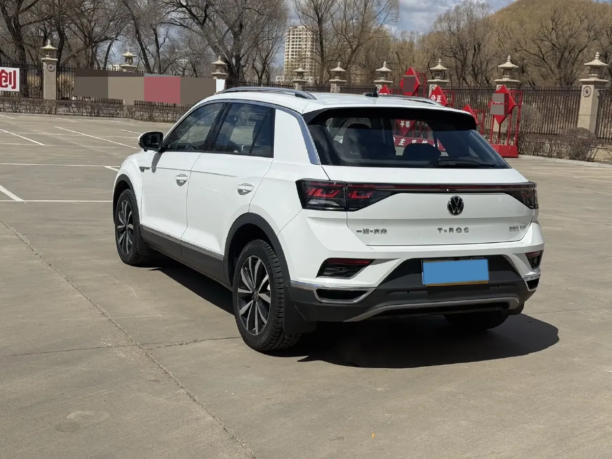 2023 Volkswagen T-Roc 1.4T 150HP L4 7DCT,autocango,china used car exporter,china ev exporter,chinese used car exporter,chinese used ev exporter