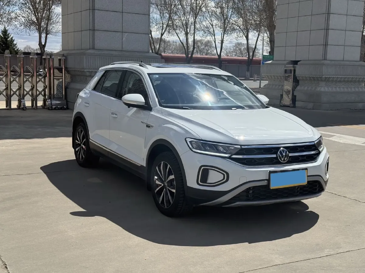 2023 Volkswagen T-Roc 1.4T 150HP L4 7DCT,autocango,china used car exporter,china ev exporter,chinese used car exporter,chinese used ev exporter
