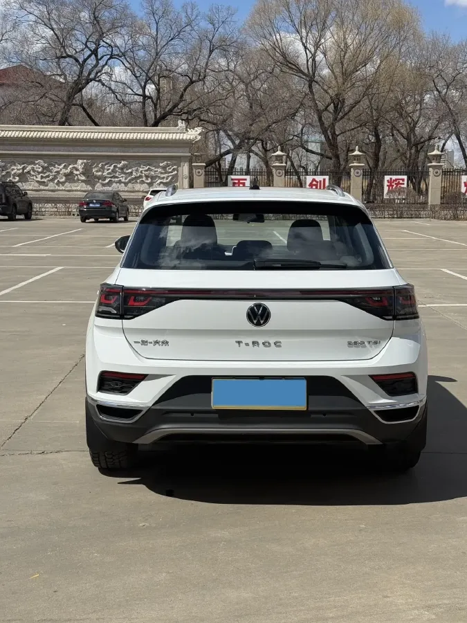 2023 Volkswagen T-Roc 1.4T 150HP L4 7DCT,autocango,china used car exporter,china ev exporter,chinese used car exporter,chinese used ev exporter