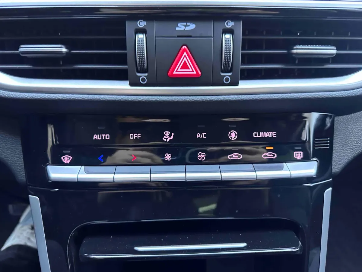 2021 Kia K3 1.5L 115HP L4 CVT,autocango,china used car exporter,china ev exporter,chinese used car exporter,chinese used ev exporter