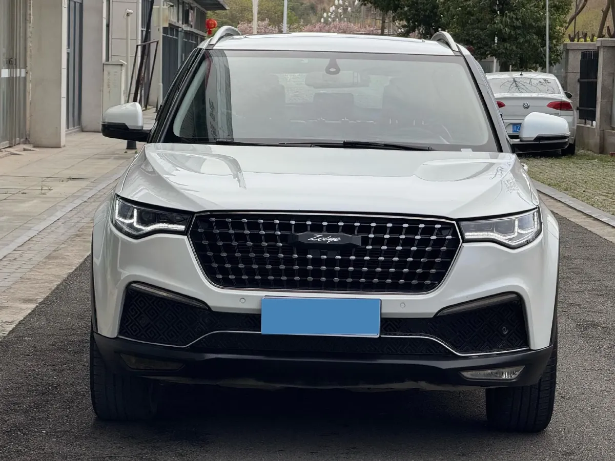 2017 Zotye T700 1.8T 177HP L4 6DCT,autocango,china used car exporter,china ev exporter,chinese used car exporter,chinese used ev exporter