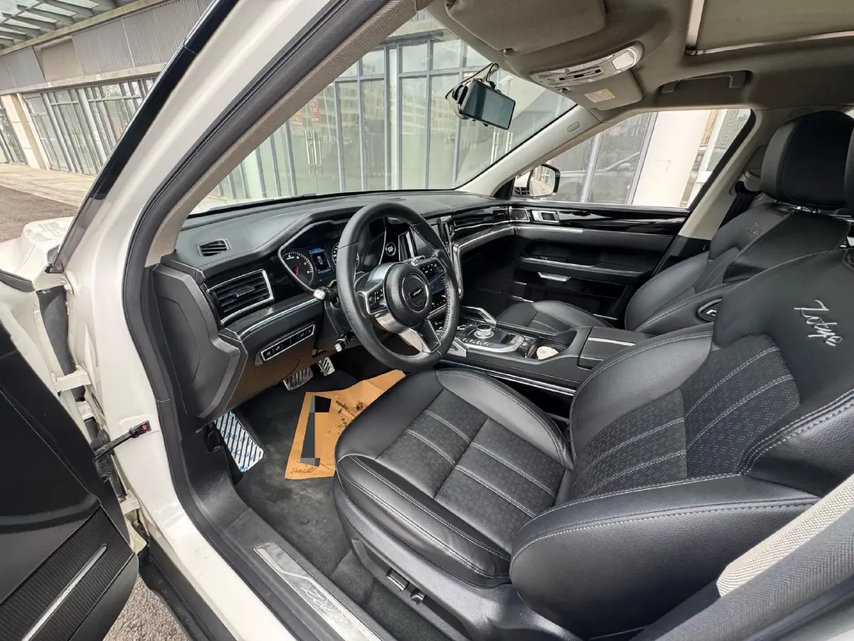 2017 Zotye T700 1.8T 177HP L4 6DCT,autocango,china used car exporter,china ev exporter,chinese used car exporter,chinese used ev exporter