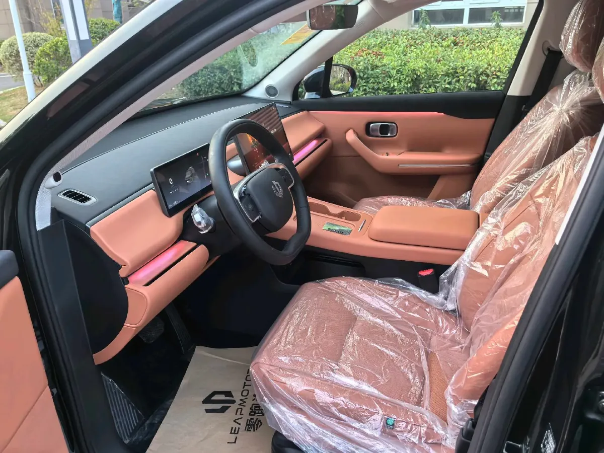 2026 Leapmotor C16 REEV 95HP REEV,autocango,china used car exporter,china ev exporter,chinese used car exporter,chinese used ev exporter