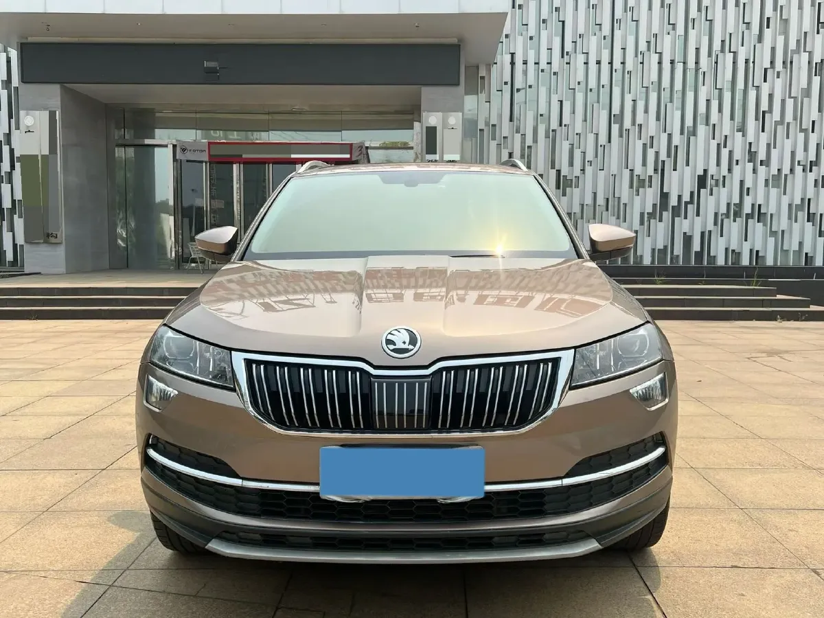 2020 Skoda Karoq 1.4T 150HP L4 7DCT,autocango,china used car exporter,china ev exporter,chinese used car exporter,chinese used ev exporter