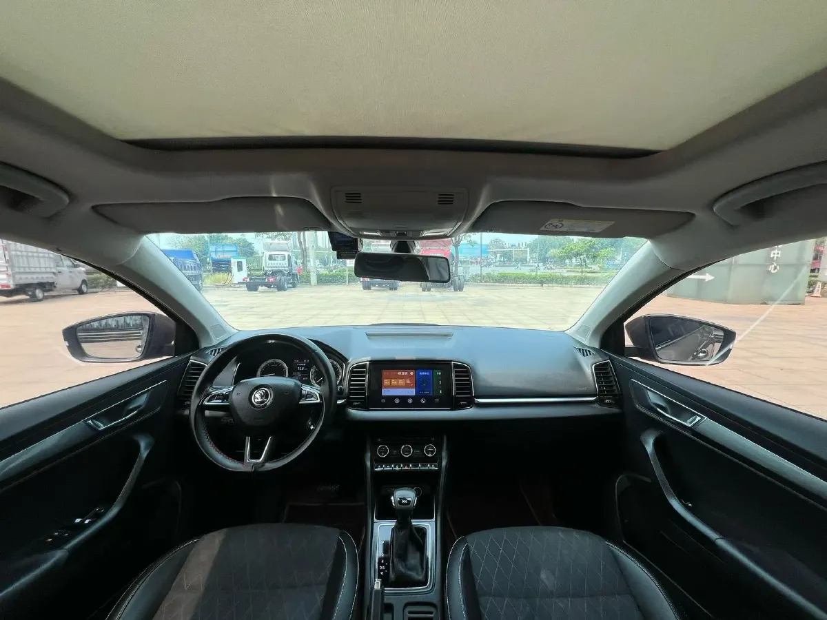 2020 Skoda Karoq 1.4T 150HP L4 7DCT,autocango,china used car exporter,china ev exporter,chinese used car exporter,chinese used ev exporter