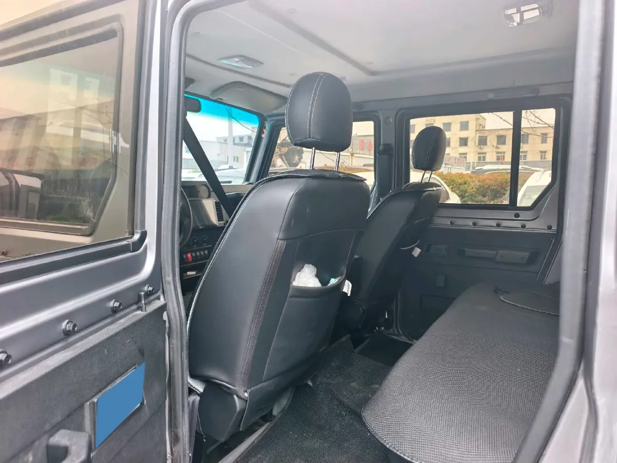 2023 BAW 212 2.4T 211HP L4 6MT,autocango,china used car exporter,china ev exporter,chinese used car exporter,chinese used ev exporter