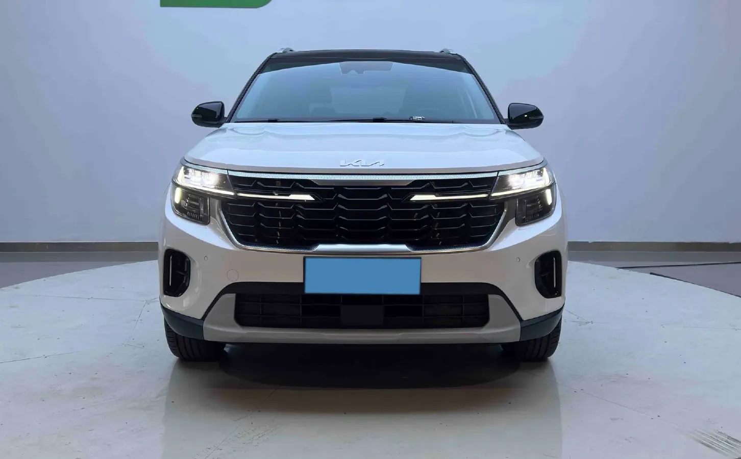 2023 Kia Seltos 1.5L 115HP L4 CVT,autocango,china used car exporter,china ev exporter,chinese used car exporter,chinese used ev exporter