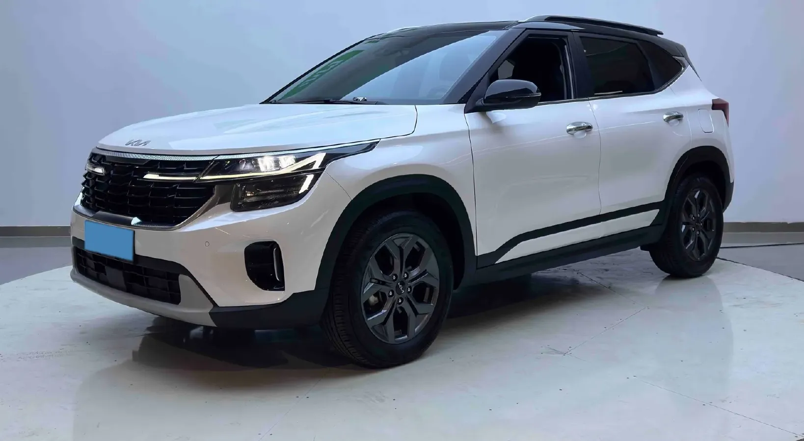 2023 Kia Seltos 1.5L 115HP L4 CVT,autocango,china used car exporter,china ev exporter,chinese used car exporter,chinese used ev exporter
