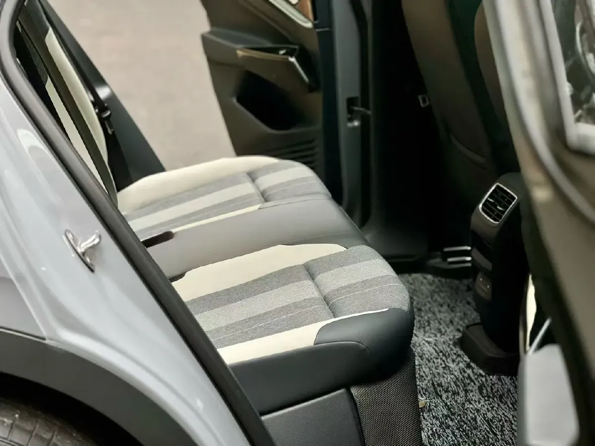 2022 Volkswagen ID.4 Crozz BEV 84.8KWH,autocango,china used car exporter,china ev exporter,chinese used car exporter,chinese used ev exporter