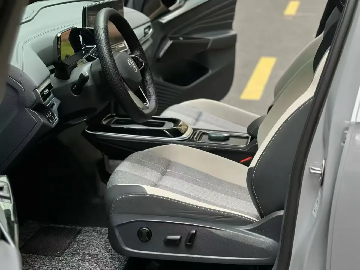 2022 Volkswagen ID.4 Crozz BEV 84.8KWH,autocango,china used car exporter,china ev exporter,chinese used car exporter,chinese used ev exporter