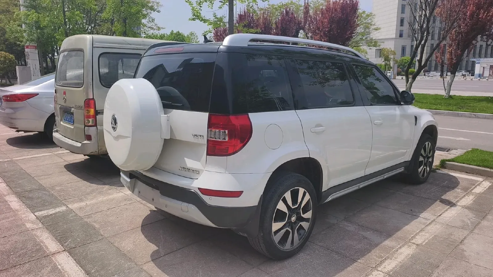 2017 Skoda Yeti 1.8T 160HP L4 6DCT,autocango,china used car exporter,china ev exporter,chinese used car exporter,chinese used ev exporter