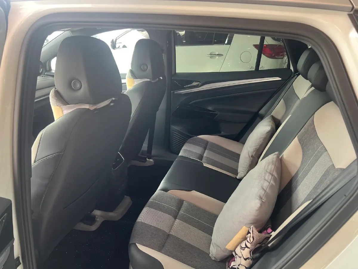 2024 Volkswagen ID.4 Crozz BEV 55.7KWH,autocango,china used car exporter,china ev exporter,chinese used car exporter,chinese used ev exporter