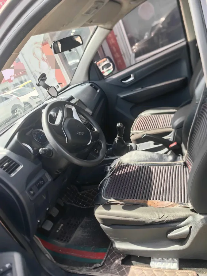 2018 Isuzu RE-MAX Jim 2.8T 116HP L4 5MT,autocango,china used car exporter,china ev exporter,chinese used car exporter,chinese used ev exporter