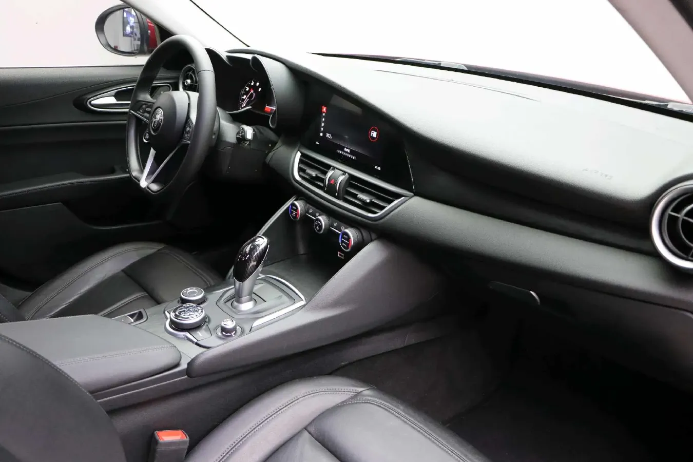 2017 Toyota Highlander 2.0T 220HP L4 6AT,autocango,china used car exporter,china ev exporter,chinese used car exporter,chinese used ev exporter