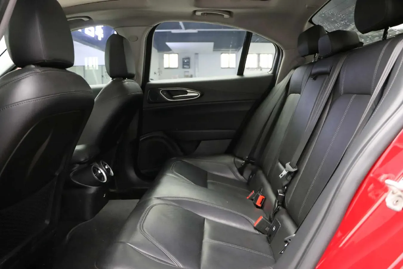 2017 Toyota Highlander 2.0T 220HP L4 6AT,autocango,china used car exporter,china ev exporter,chinese used car exporter,chinese used ev exporter