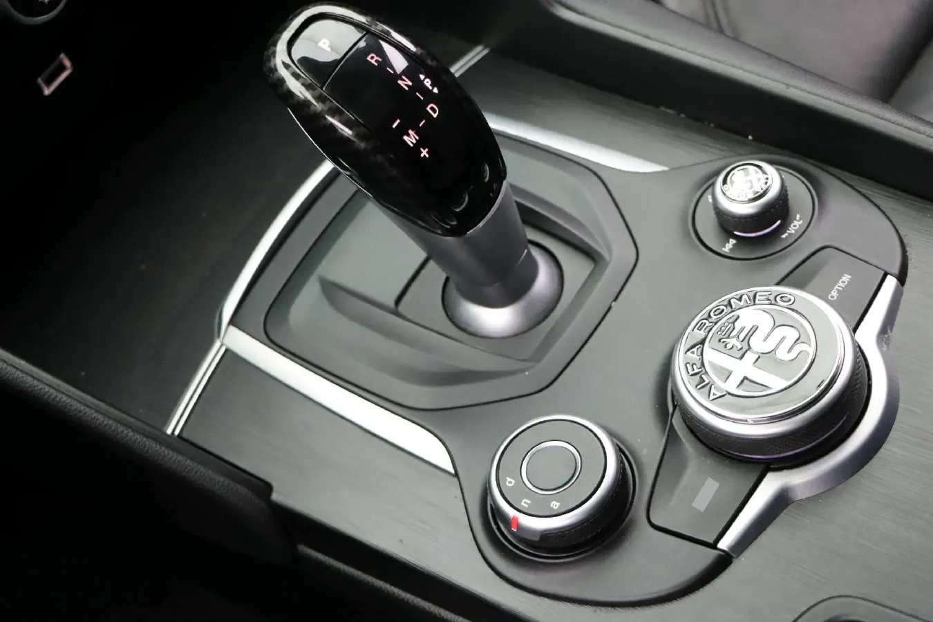 2017 Toyota Highlander 2.0T 220HP L4 6AT,autocango,china used car exporter,china ev exporter,chinese used car exporter,chinese used ev exporter