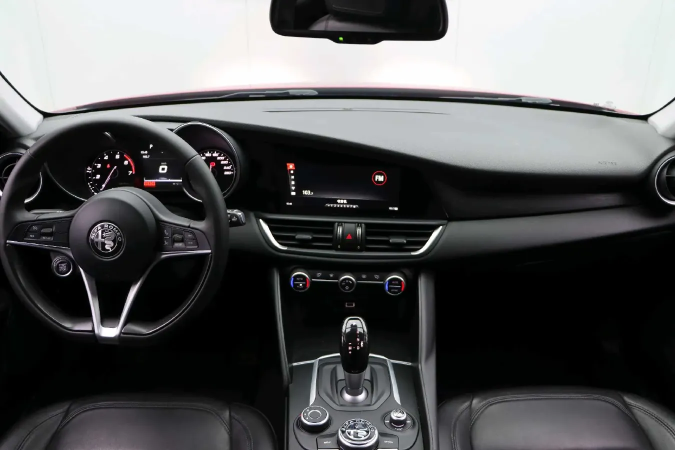 2017 Toyota Highlander 2.0T 220HP L4 6AT,autocango,china used car exporter,china ev exporter,chinese used car exporter,chinese used ev exporter