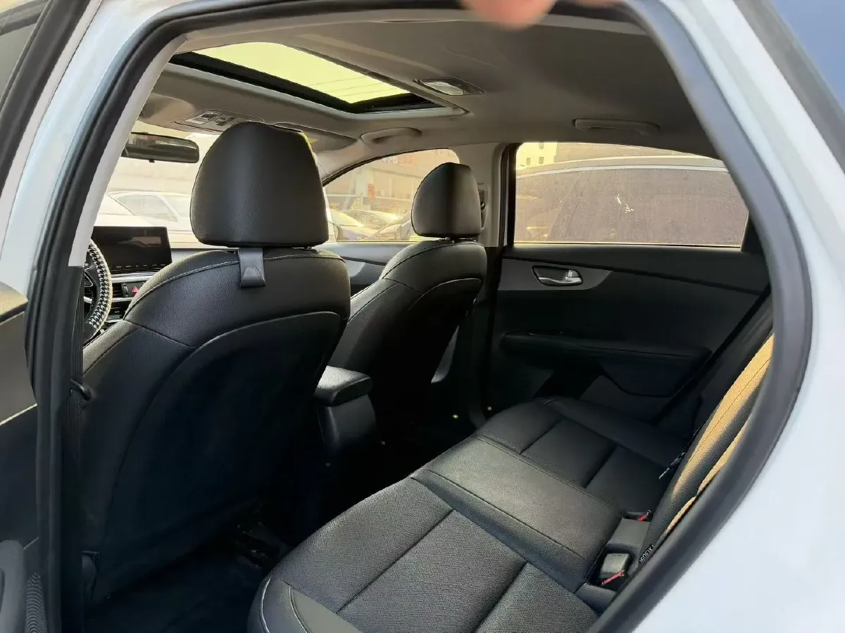 2021 Kia K3 1.5L 115HP L4 CVT,autocango,china used car exporter,china ev exporter,chinese used car exporter,chinese used ev exporter