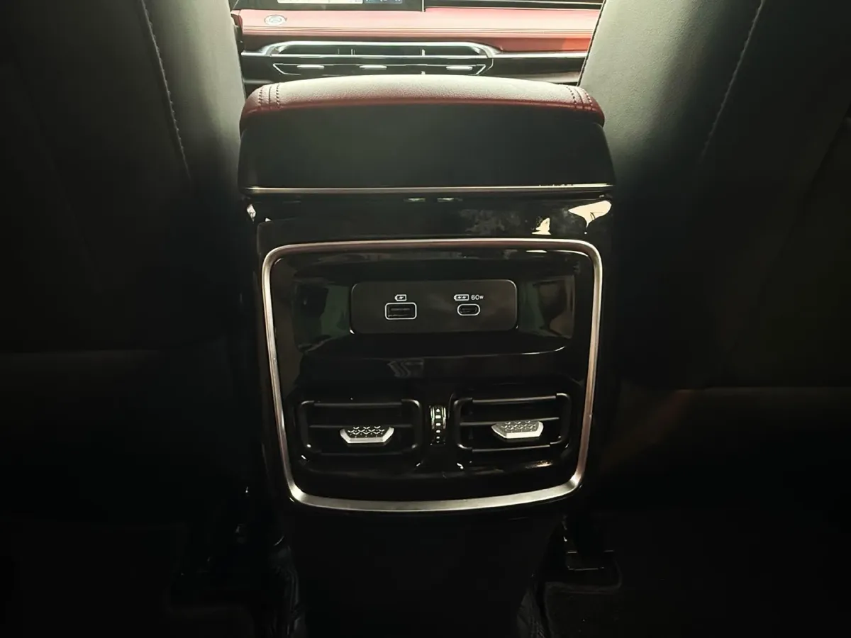 2023 Jetour X70 PRO 1.6T 197HP L4 7DCT,autocango,china used car exporter,china ev exporter,chinese used car exporter,chinese used ev exporter