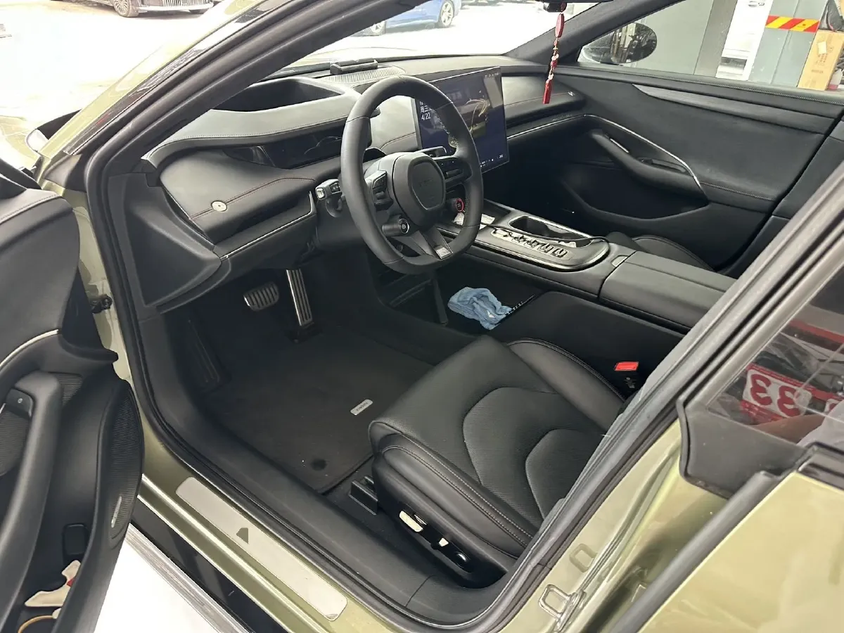 2024 MI SU7 BEV 101KWH,autocango,china used car exporter,china ev exporter,chinese used car exporter,chinese used ev exporter