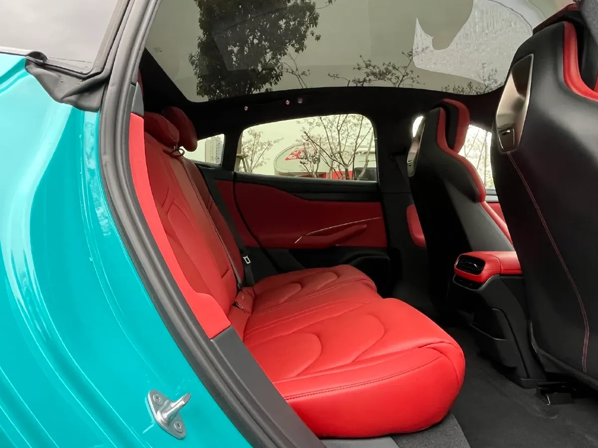 2024 MI SU7 BEV 94.3KWH,autocango,china used car exporter,china ev exporter,chinese used car exporter,chinese used ev exporter