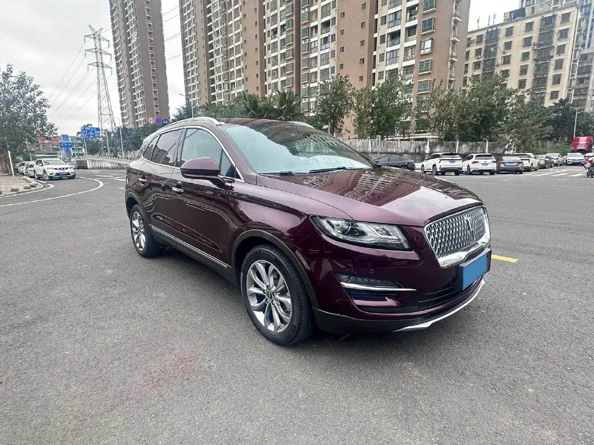 2019 Land Rover Discovery Sport 2.0T 241HP L4 9AT,autocango,china used car exporter,china ev exporter,chinese used car exporter,chinese used ev exporter
