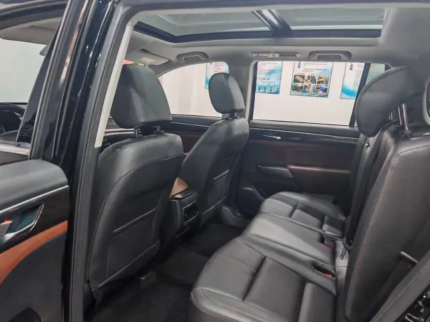 2017 GAC Trumpchi GS8 2.0T 201HP L4 6AT,autocango,china used car exporter,china ev exporter,chinese used car exporter,chinese used ev exporter