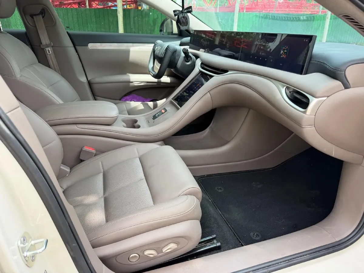 2025 IM L6 BEV,autocango,china used car exporter,china ev exporter,chinese used car exporter,chinese used ev exporter