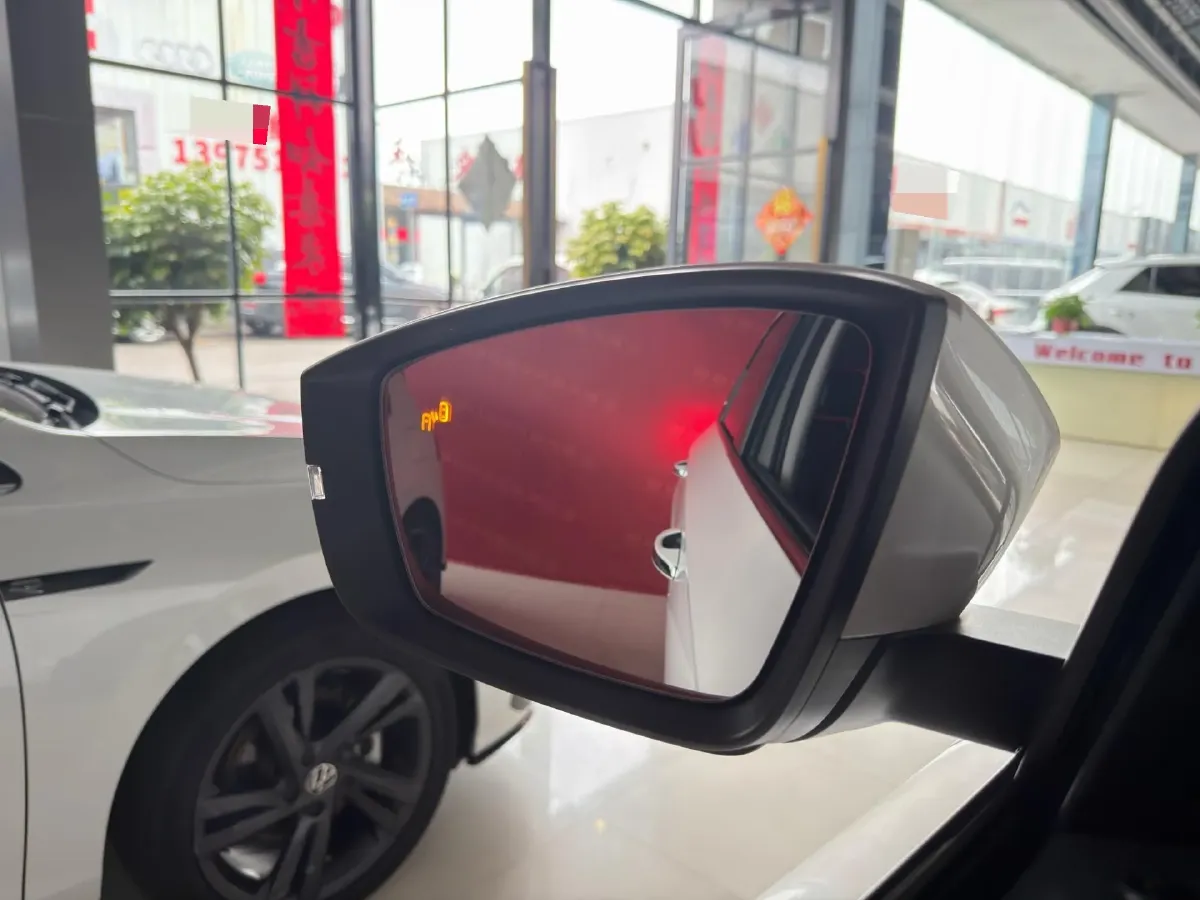 2022 Skoda Karoq 1.4T 150HP L4 7DCT,autocango,china used car exporter,china ev exporter,chinese used car exporter,chinese used ev exporter