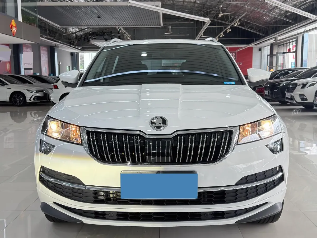 2022 Skoda Karoq 1.4T 150HP L4 7DCT,autocango,china used car exporter,china ev exporter,chinese used car exporter,chinese used ev exporter
