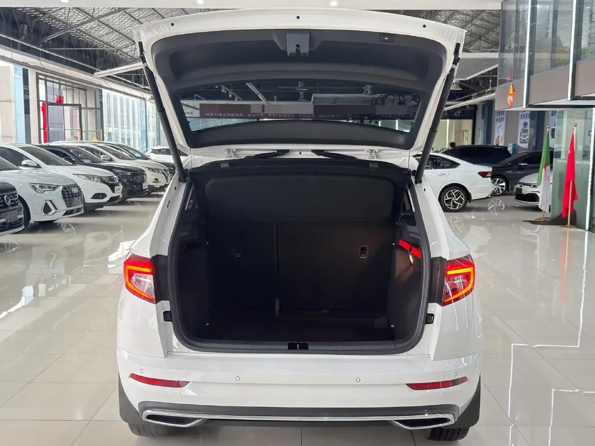 2022 Skoda Karoq 1.4T 150HP L4 7DCT,autocango,china used car exporter,china ev exporter,chinese used car exporter,chinese used ev exporter