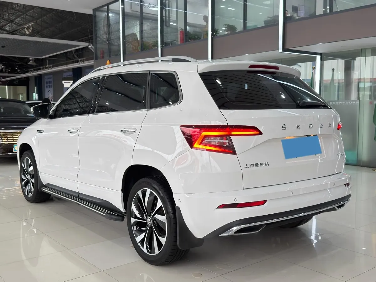 2022 Skoda Karoq 1.4T 150HP L4 7DCT,autocango,china used car exporter,china ev exporter,chinese used car exporter,chinese used ev exporter