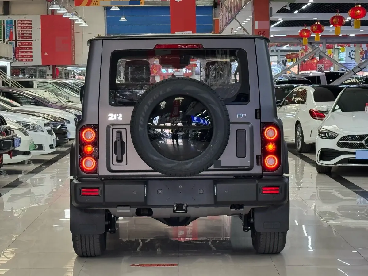 2024 212 212 T01 2.0T 252HP L4 8AT,autocango,china used car exporter,china ev exporter,chinese used car exporter,chinese used ev exporter