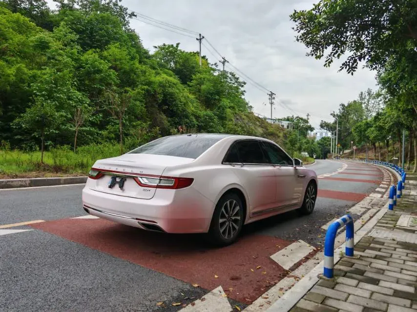 2017 Lincoln Continental 2.0T 261HP L4 6AT,autocango,china used car exporter,china ev exporter,chinese used car exporter,chinese used ev exporter
