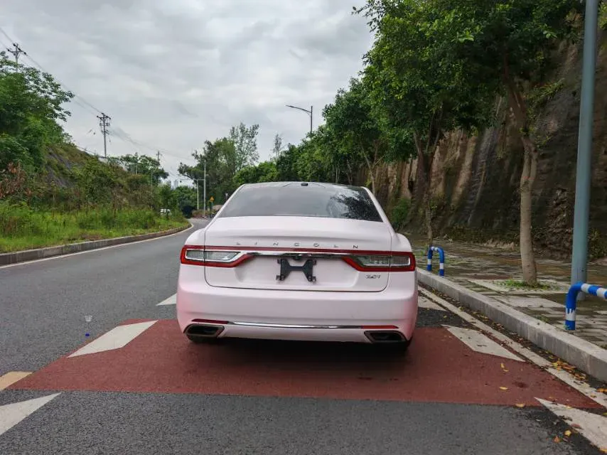 2017 Lincoln Continental 2.0T 261HP L4 6AT,autocango,china used car exporter,china ev exporter,chinese used car exporter,chinese used ev exporter