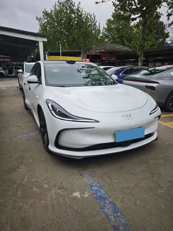 2024 IM L6 BEV 75KWH,autocango,china used car exporter,china ev exporter,chinese used car exporter,chinese used ev exporter