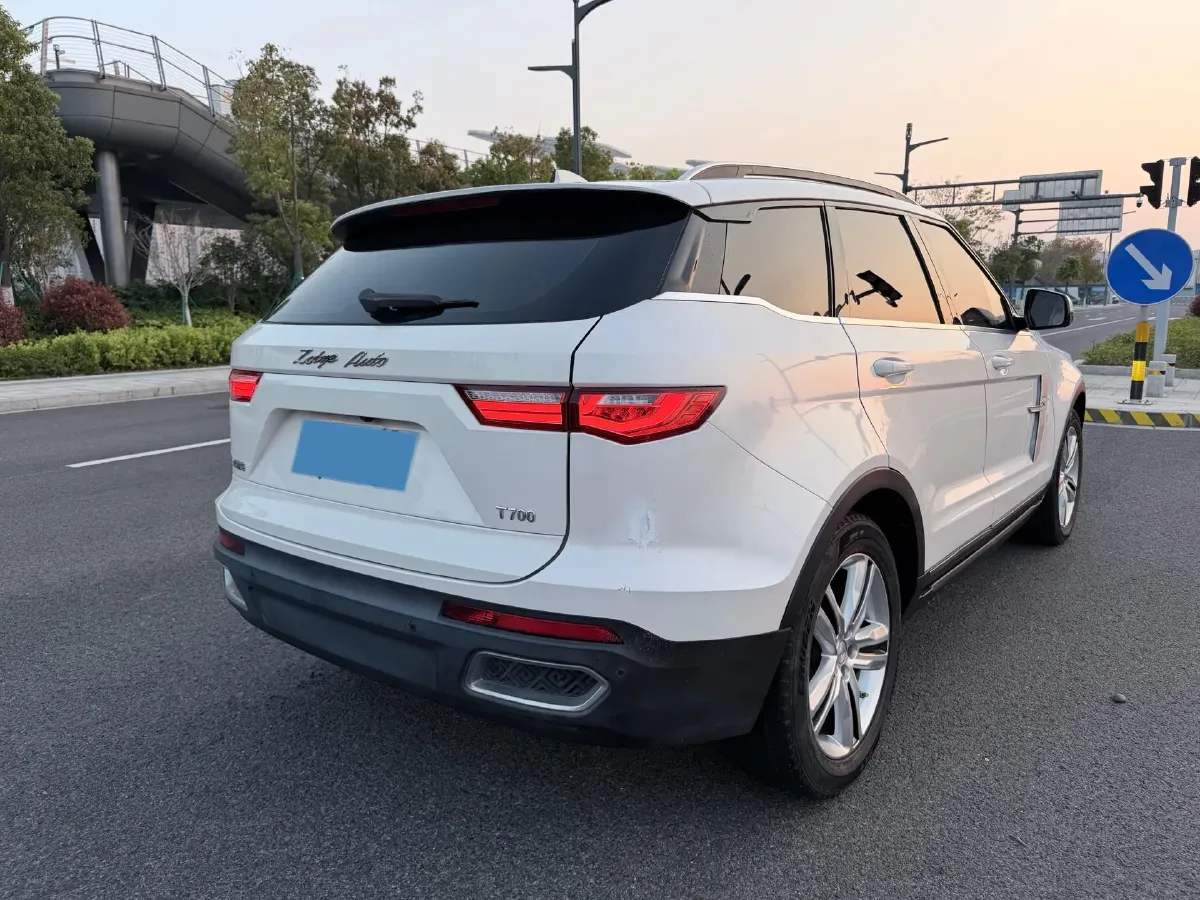 2017 Zotye T700 1.8T 177HP L4 6DCT,autocango,china used car exporter,china ev exporter,chinese used car exporter,chinese used ev exporter