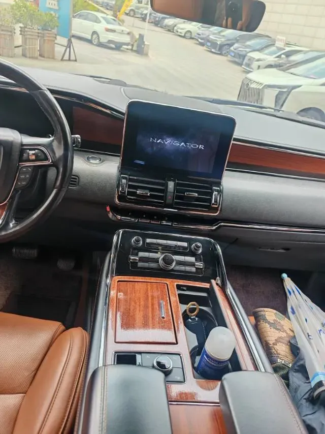 2018 Lincoln Navigator 3.5T 415HP V6 10AT,autocango,china used car exporter,china ev exporter,chinese used car exporter,chinese used ev exporter