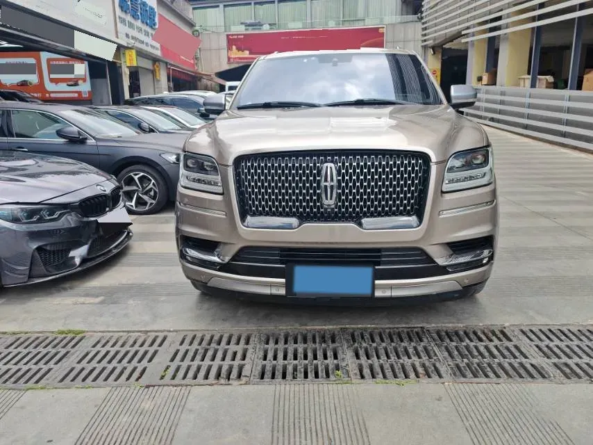 2018 Lincoln Navigator 3.5T 415HP V6 10AT,autocango,china used car exporter,china ev exporter,chinese used car exporter,chinese used ev exporter