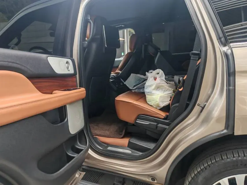 2018 Lincoln Navigator 3.5T 415HP V6 10AT,autocango,china used car exporter,china ev exporter,chinese used car exporter,chinese used ev exporter