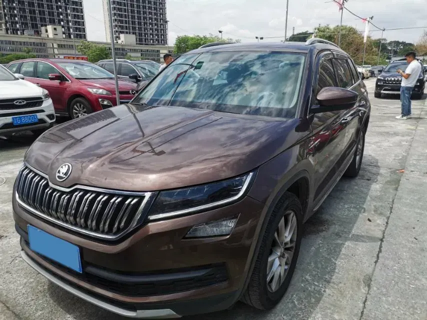 2017 Skoda Kodiak 1.8T 180HP L4 7DCT,autocango,china used car exporter,china ev exporter,chinese used car exporter,chinese used ev exporter