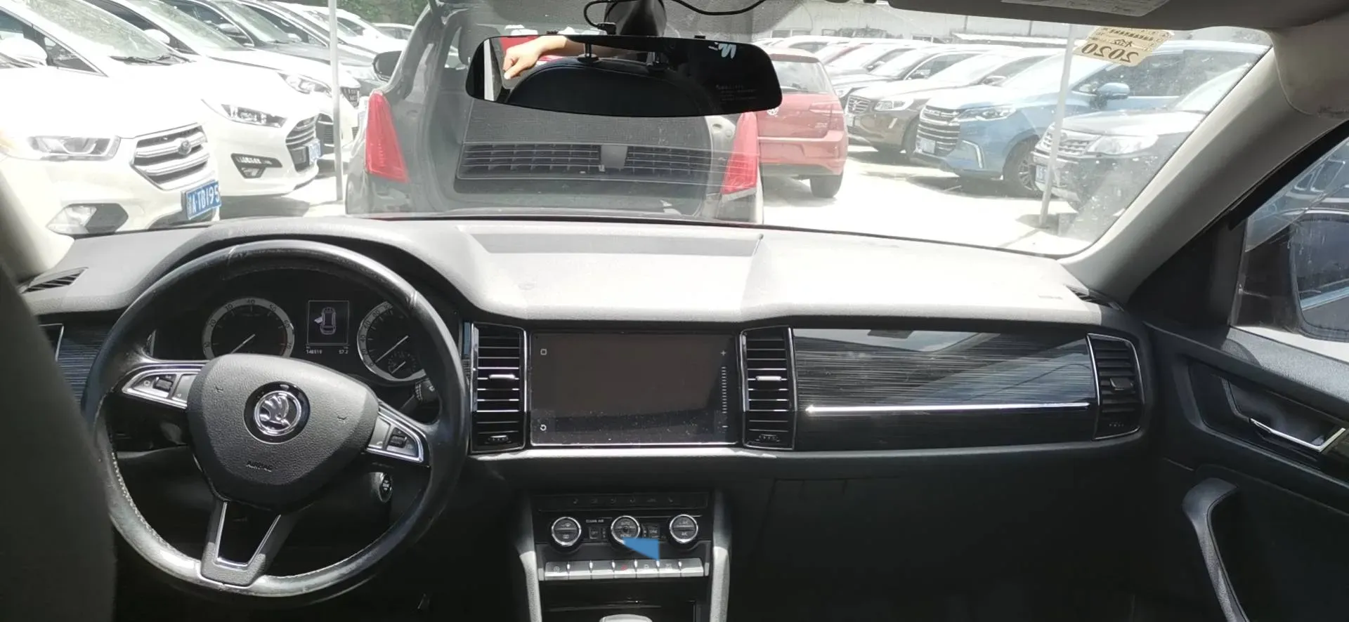 2017 Skoda Kodiak 1.8T 180HP L4 7DCT,autocango,china used car exporter,china ev exporter,chinese used car exporter,chinese used ev exporter