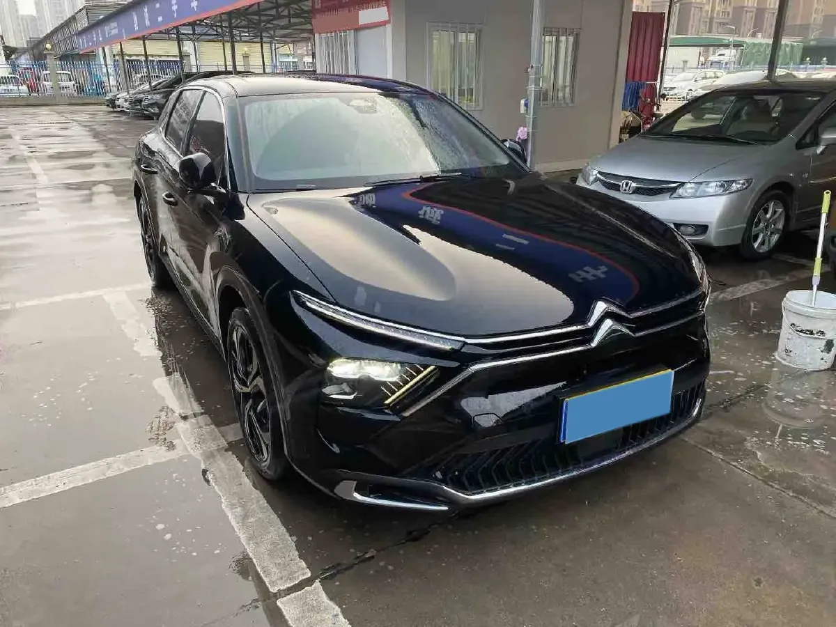 2022 Citroen C5 X 1.6T 175HP L4 8AT,autocango,china used car exporter,china ev exporter,chinese used car exporter,chinese used ev exporter