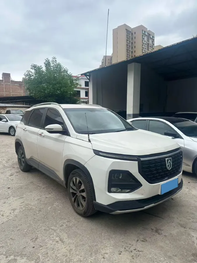 2020 BaoJun 530 1.5T 147HP L4 6MT,autocango,china used car exporter,china ev exporter,chinese used car exporter,chinese used ev exporter