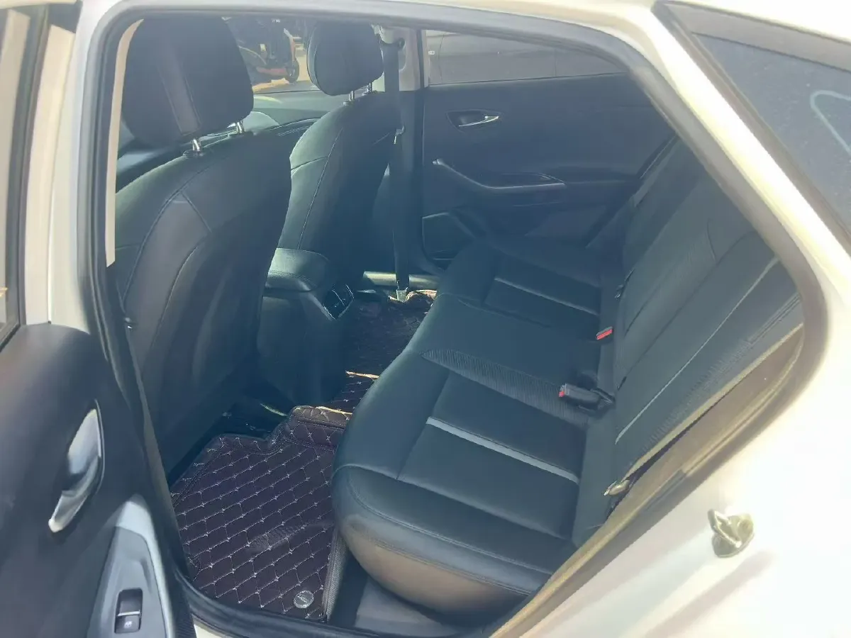 2021 Hyundai La Festa 1.6T 204HP L4 7DCT,autocango,china used car exporter,china ev exporter,chinese used car exporter,chinese used ev exporter