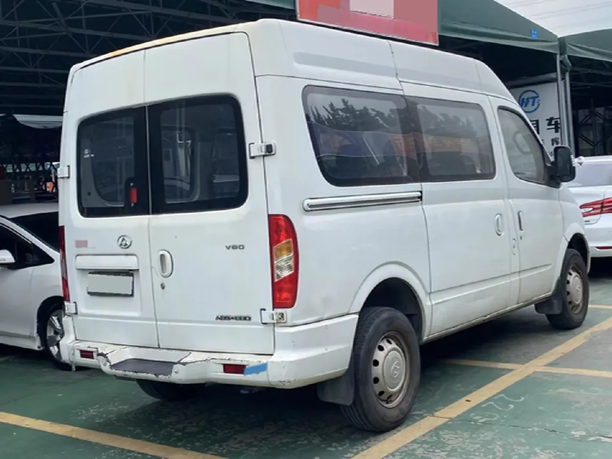 2018 MAXUS XinTu V80 2.5T 136HP L4 6MT,autocango,china used car exporter,china ev exporter,chinese used car exporter,chinese used ev exporter