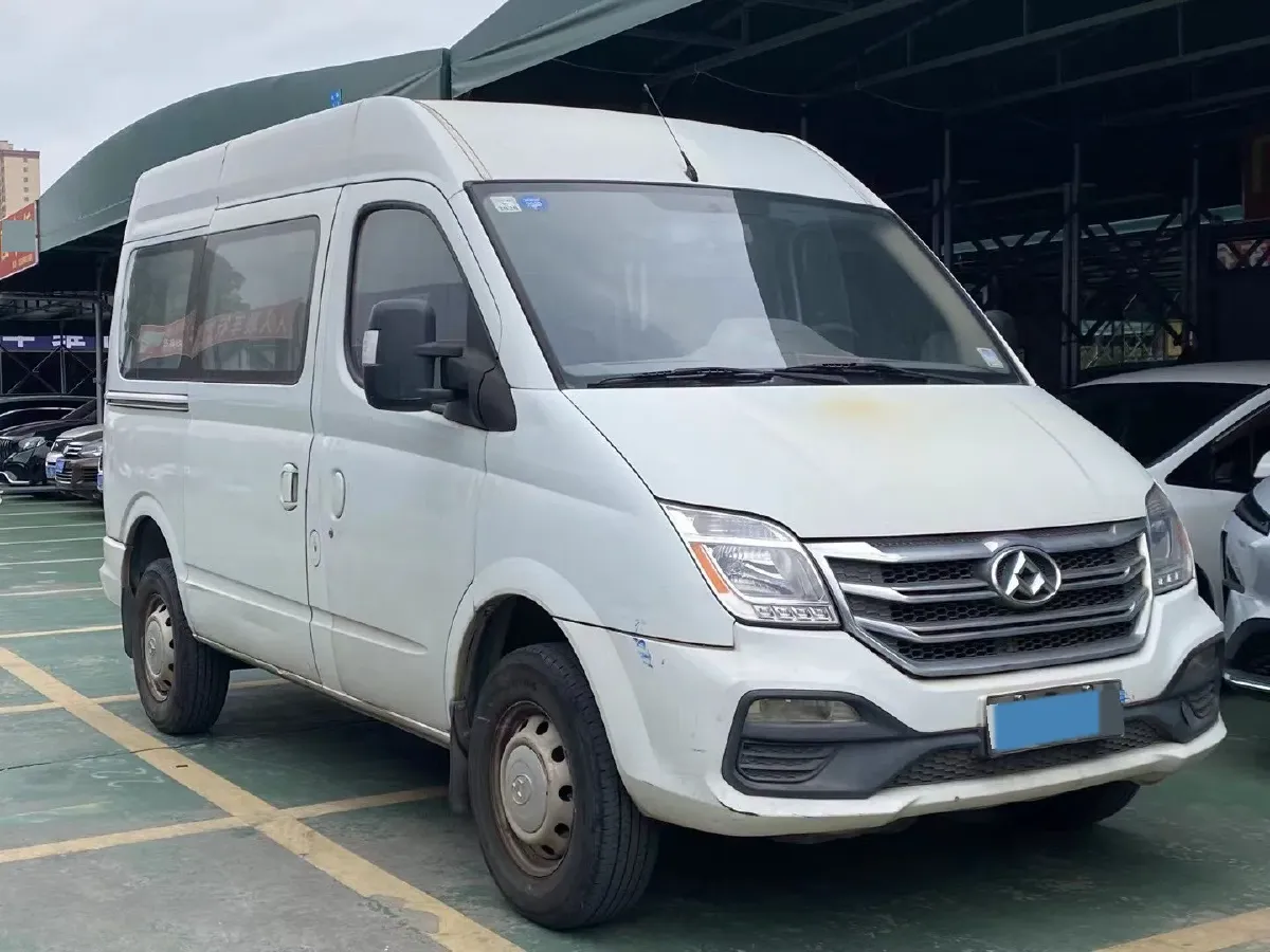 2018 MAXUS XinTu V80 2.5T 136HP L4 6MT,autocango,china used car exporter,china ev exporter,chinese used car exporter,chinese used ev exporter